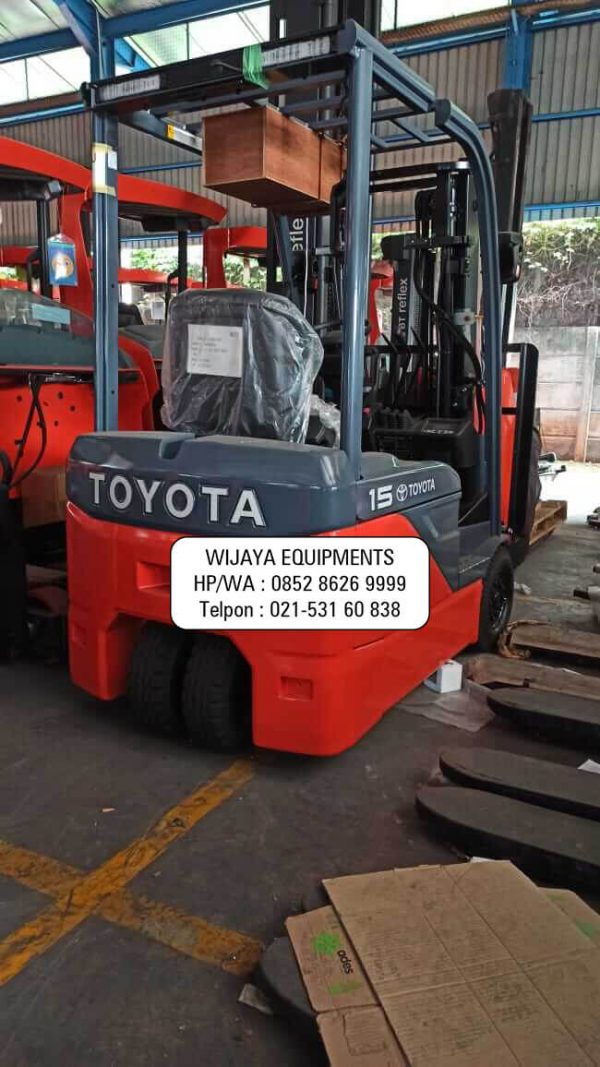 Forklift Electric Toyota 2 Ton